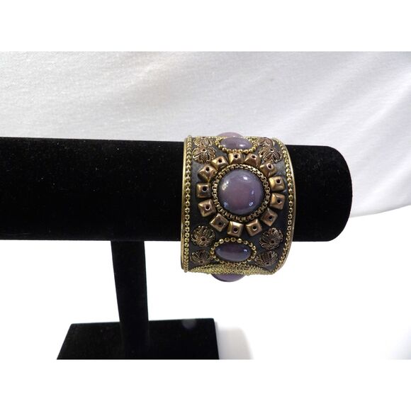 Brass purple beaded wide bangle bracelet, 8" length, missing stone - Picture 2 of 11